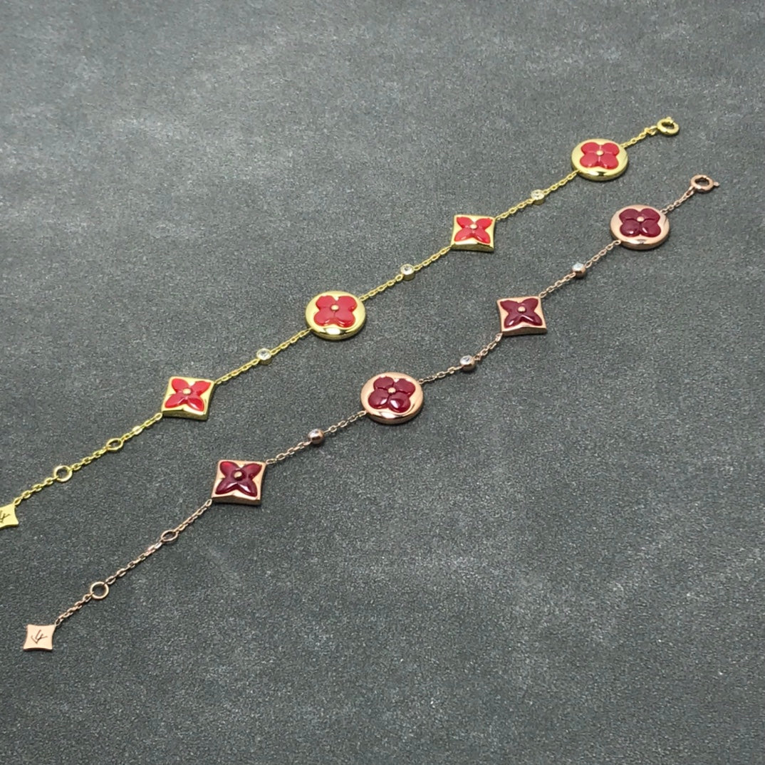{
"Bling Jewelrys": "Bling Jewelrys",
"STAR AND SUN CARNELIAN 4 MOTIFS 3 DIAMONDS": "STERN UND SONNE KARNEOL 4 MOTIVE 3 DIAMANTEN"
}