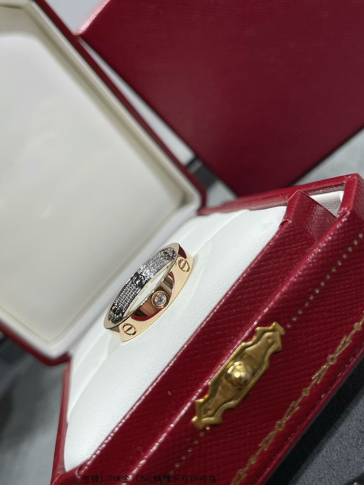 {
"Bling Jewelrys": "ブリングジュエリー",
"LOVE PINK GOLD SILVER DIAMOND DOUBLE RING": "LOVE ピンクゴールド シルバー ダイヤモンド ダブルリング"
}