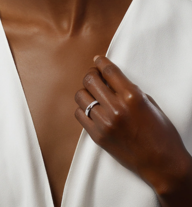 {
"Bling Jewelrys": "ブリング・ジュエリー",
"ALLIANCE LIENS VIDENCE PAVED DIAMOND 4MM RING": "アリアンス リアン・エヴィダンス パヴェダイヤモンド リング 4mm"
}