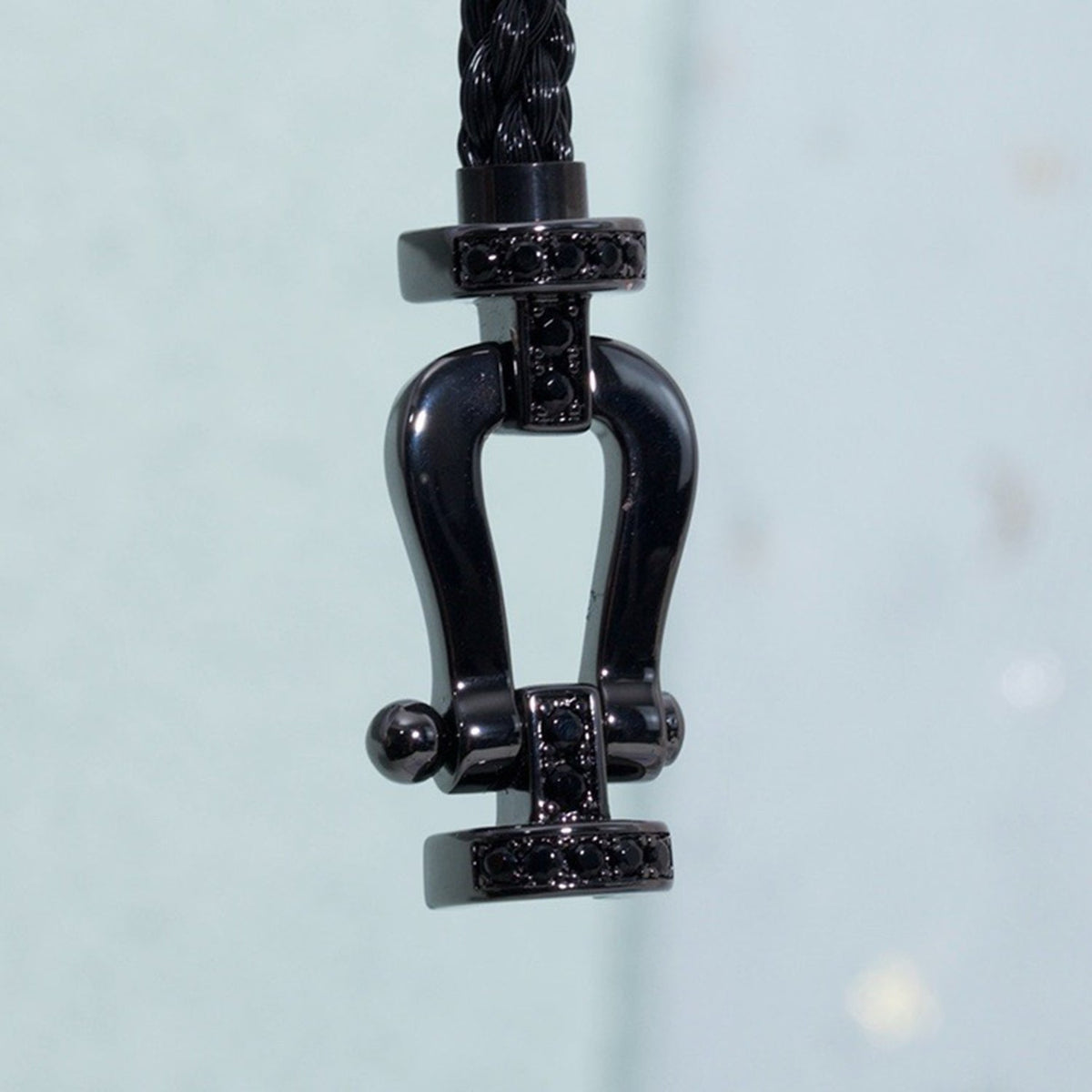 {
"Bling Jewelrys": "ブリングジュエリー",
"FORCE LARGE SERIES HORSESHOE BLACK SAMURAI BRACELET": "フォース ラージシリーズ ホースシュー ブラックサムライ ブレスレット"
}