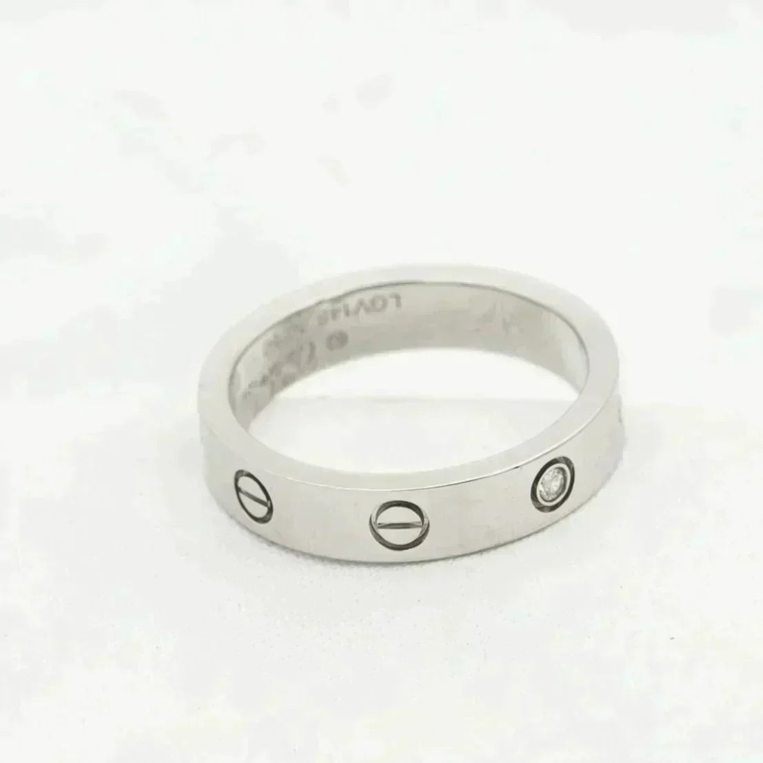 {
"Bling Jewelrys": "ブリング・ジュエリー",
"LOVE RING 4MM 1 DIAMOND SILVER": "LOVEリング 4mm ダイヤモンド1石 シルバー"
}
