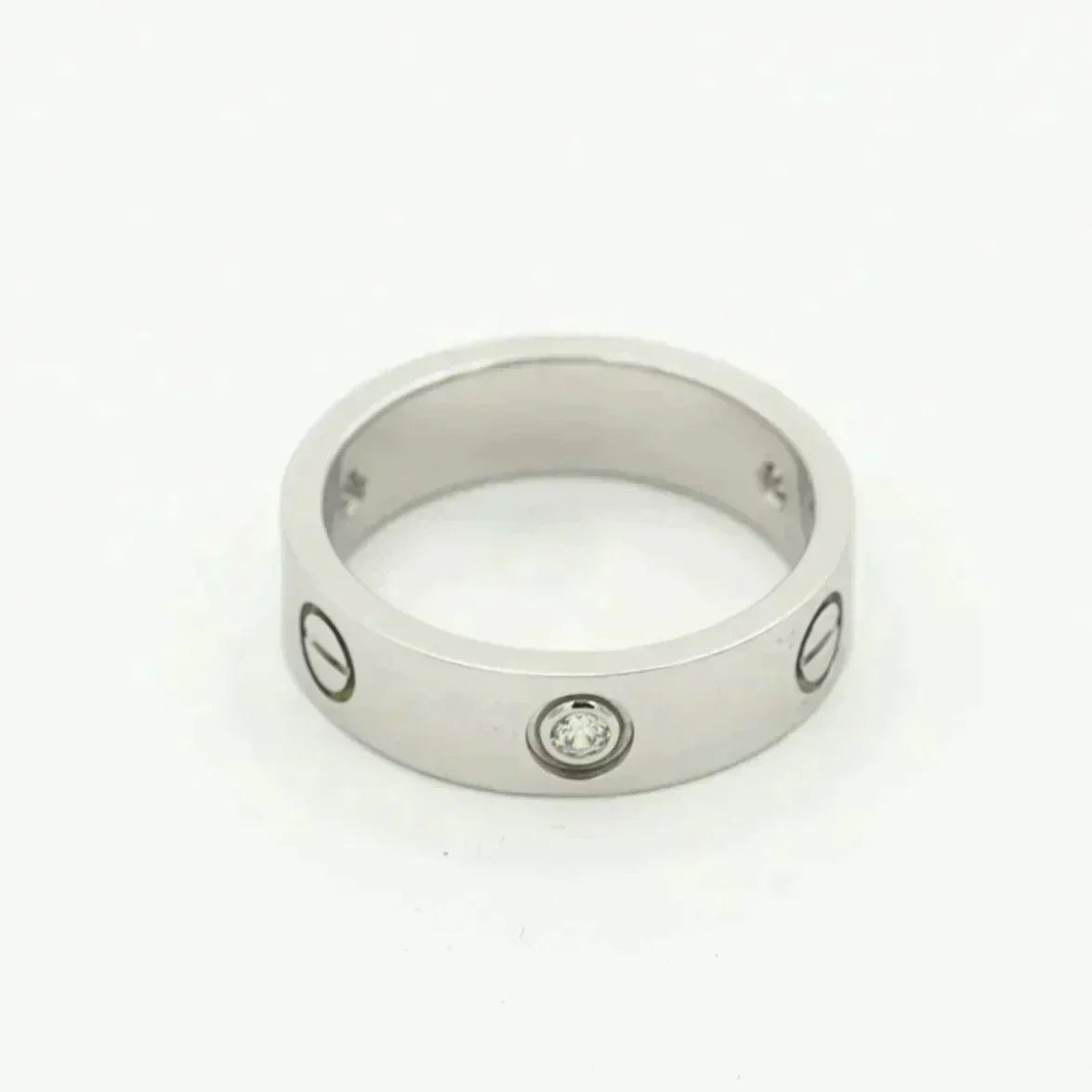 {
"Bling Jewelrys ": "Bling Jewelrys ",
"LOVE RING 5.5MM 3 DIAMONDS SILVER": "LIEBESRING 5,5MM 3 DIAMANTEN SILBER"
}