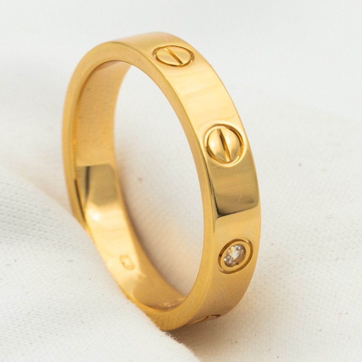 {"Bling Jewelrys ": "Bling Jewelry ", "LOVE RING 4MM 1 DIAMOND PINK GOLD": "LIEBESRING 4MM 1 DIAMANT ROSÉGOLD"}