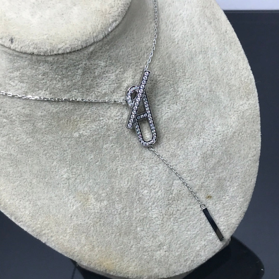 {
"Bling Jewelrys ": "Bling Jewelrys ",
"HM NECKLACE PLATINUM ROSE GOLD DIAMOND": "HM HALSKETTE PLATIN ROSÉGOLD DIAMANT"
}