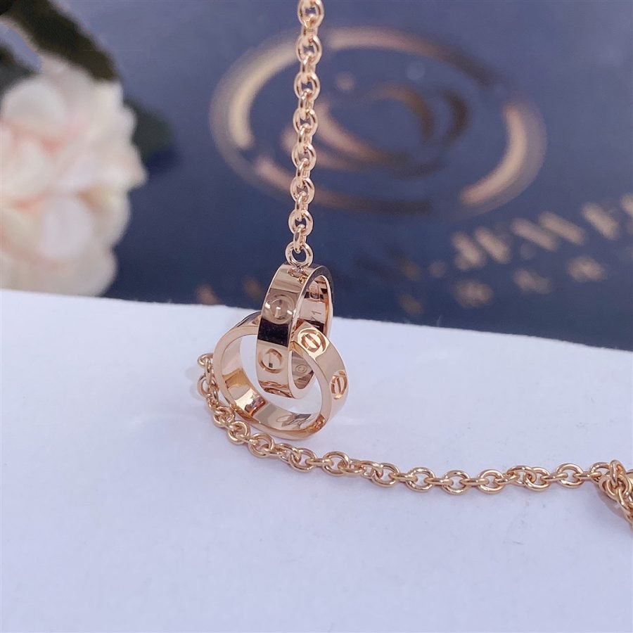 {
"Bling Jewelrys": "ブリングジュエリー",
"LOVE BRACELET DOUBLE RING": "ラブブレスレット ダブルリング"
}
