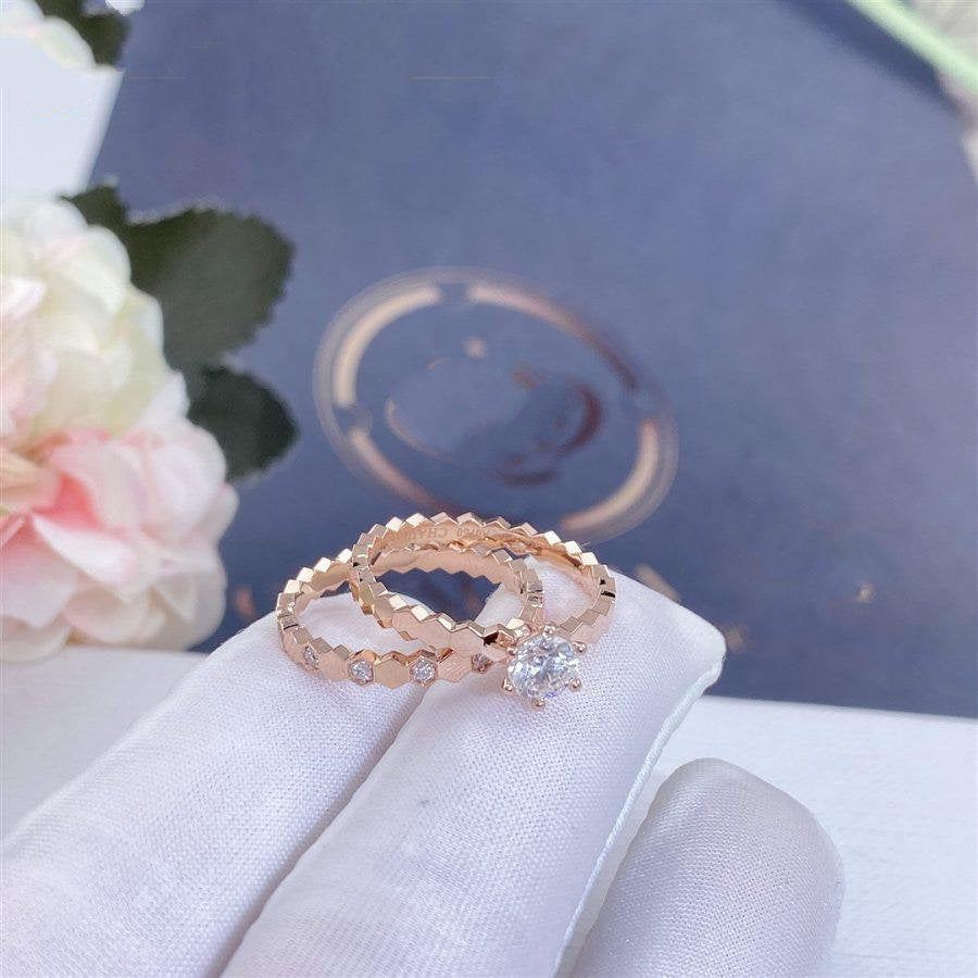 {"Bling Jewelrys": "ブリングジュエリー", "BEE LOVE RING PINK GOLD 1 DIAMOND": "ビー ラブ リング ピンクゴールド 1ダイヤモンド"}