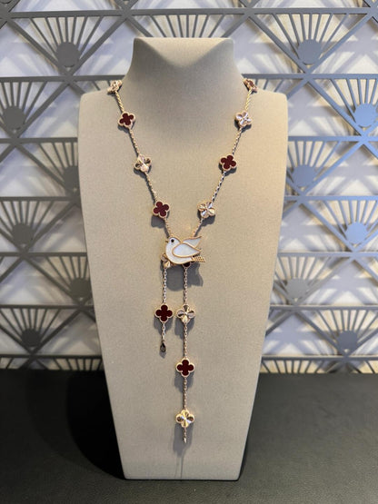 {
  "Bling Jewelrys": "Bling Jewelrys",
  "CLOVER 20 MOTIFS LASER CARNELIAN NECKLACE": "KLEEBLATT 20 MOTIVE LASER KARNEOL HALSKETTE"
}