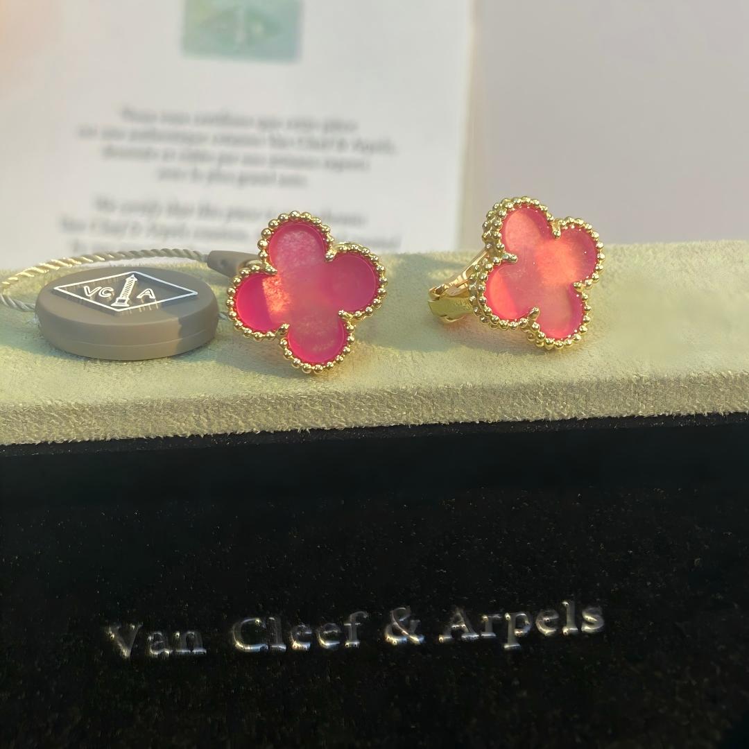 [Bling Jewelrys]NEW CLOVER 15MM PINK ENAMEL STUD EARRINGS