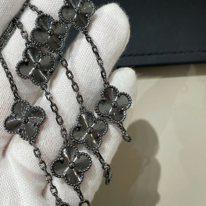 [Bling Jewelrys ]CLOVER 5 MOTIF BLACK BRACELET