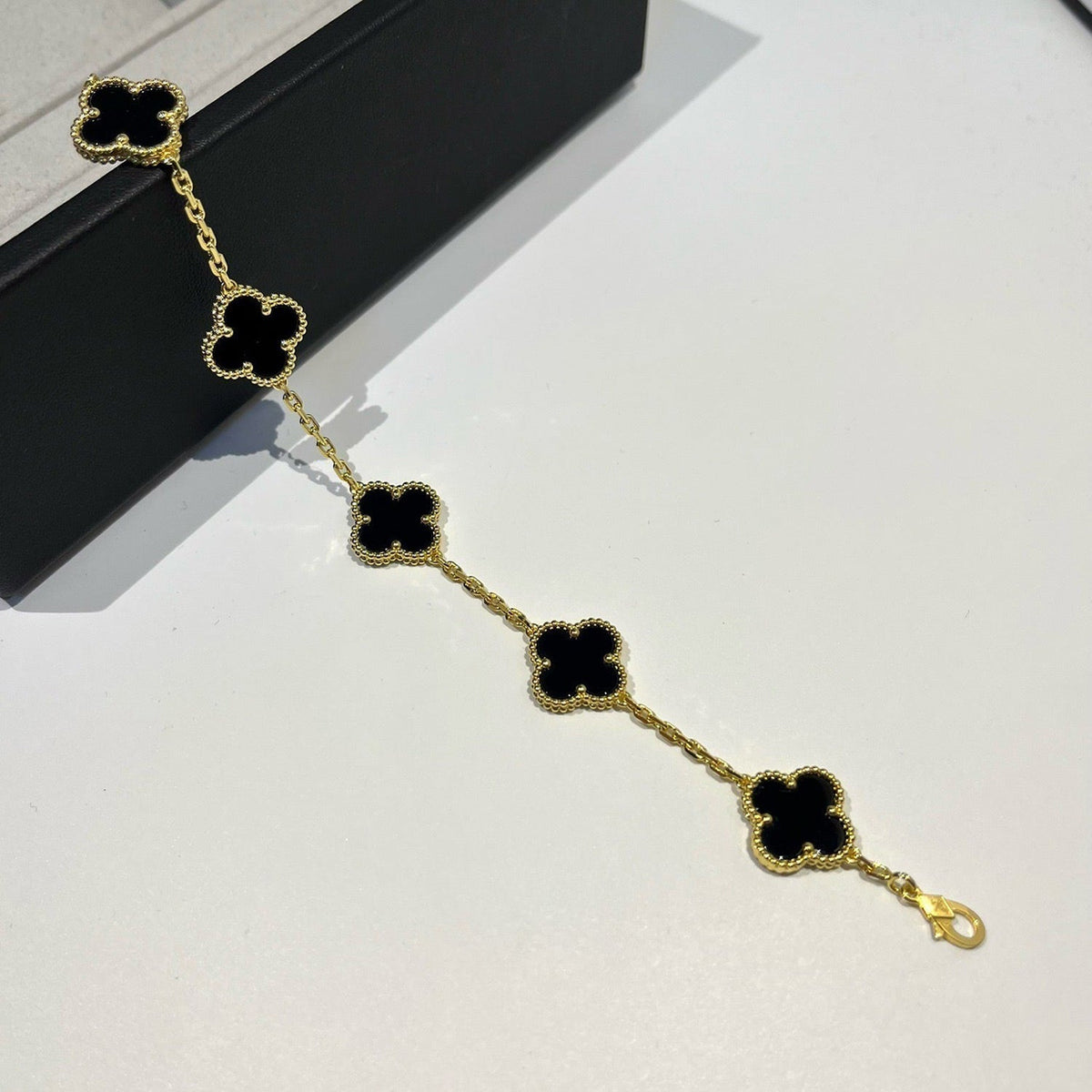 [Bling Jewelrys ] クローバー 5モチーフ オニキスブレスレット コレクション