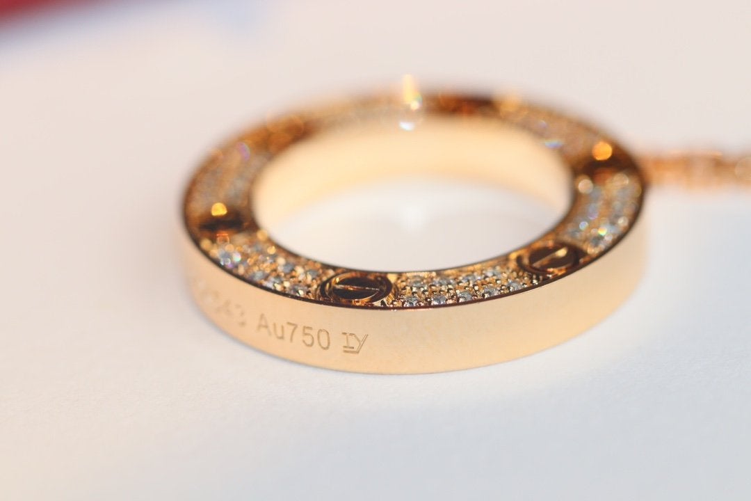 {
  "Bling Jewelrys": "ブリング・ジュエリー",
  "LOVE NECKLACE ADJUSTABLE ROSE GOLD": "LOVEネックレス アジャスタブル ローズゴールド"
}