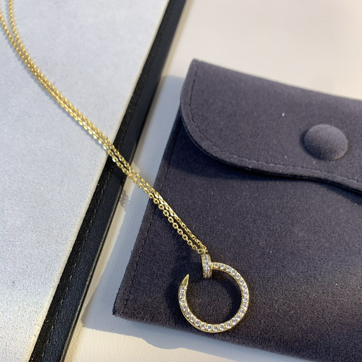 {
  "Bling Jewelrys ": "ブリングジュエリー",
  "JUSTE NECKLACE GOLD DIAMONDS": "ジュスト ネックレス ゴールド ダイヤモンド"
}