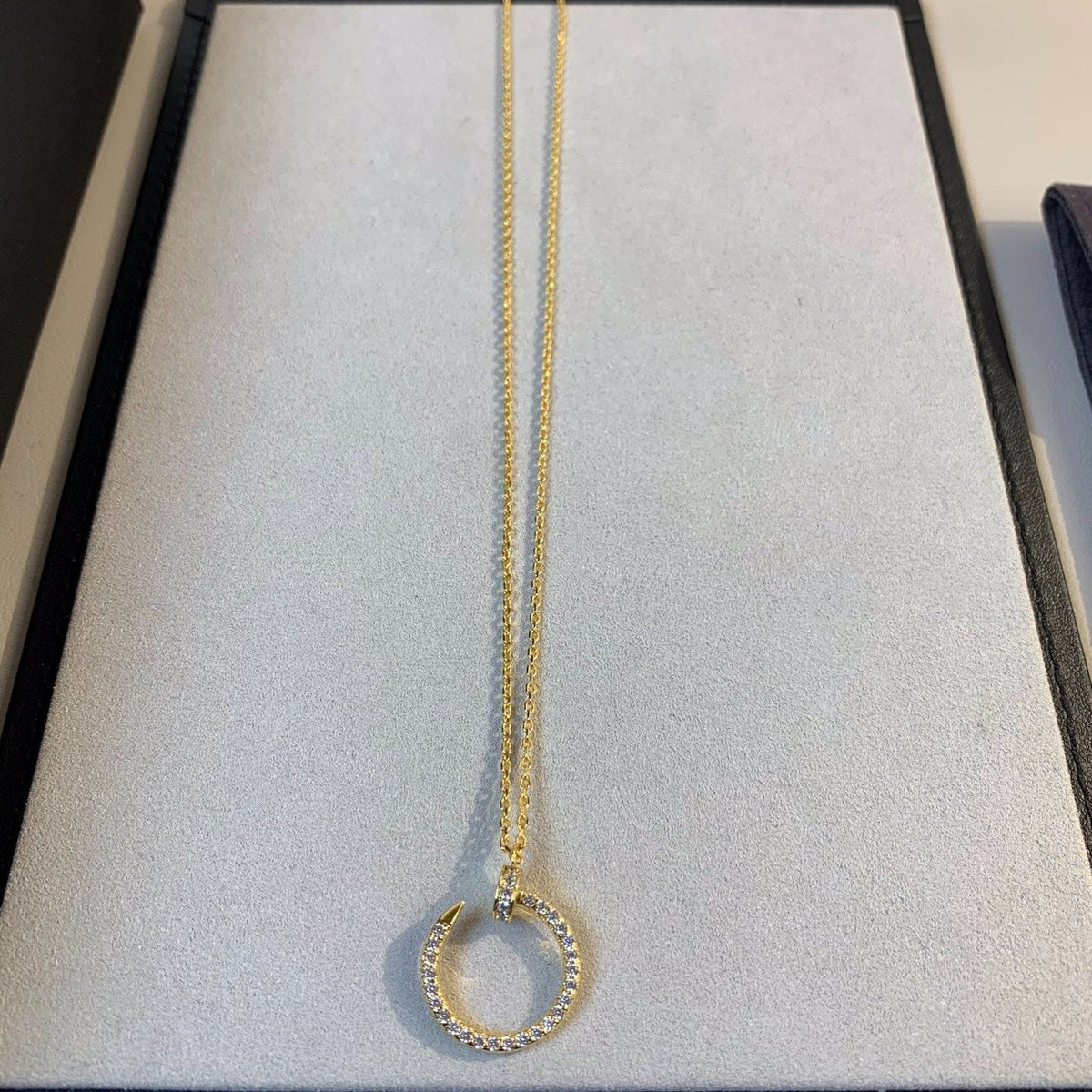 {
  "Bling Jewelrys ": "ブリングジュエリー",
  "JUSTE NECKLACE GOLD DIAMONDS": "ジュスト ネックレス ゴールド ダイヤモンド"
}