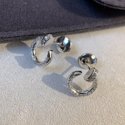 {
"Bling Jewelrys ": "ブリングジュエリー",
"JUSTE EARRINGS SILVER DIAMONDS": "ジュスト イヤリング シルバー ダイヤモンド"
}