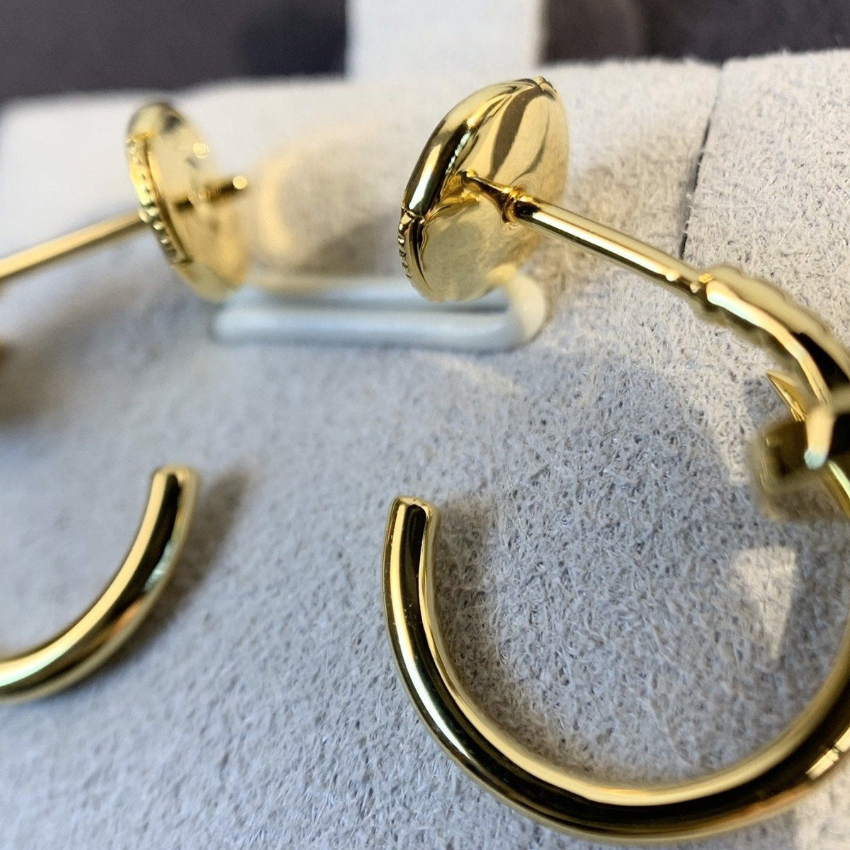 {
"Bling Jewelrys ": "ブリングジュエリー",
"JUSTE EARRINGS GOLD": "ジュスト ピアス ゴールド"
}