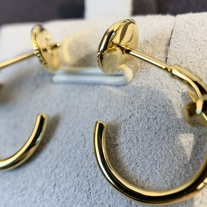 {
"Bling Jewelrys ": "ブリングジュエリー",
"JUSTE EARRINGS GOLD": "ジュスト ピアス ゴールド"
}