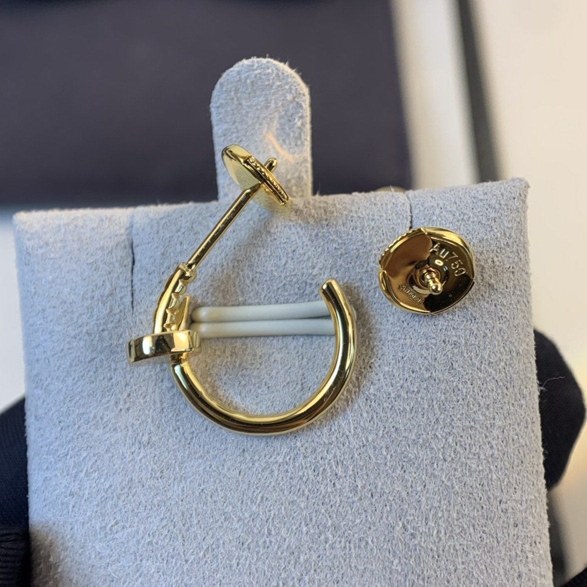 {
"Bling Jewelrys ": "ブリングジュエリー",
"JUSTE EARRINGS GOLD": "ジュスト ピアス ゴールド"
}