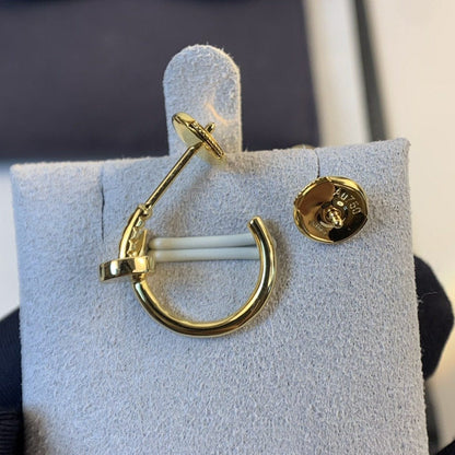 {
"Bling Jewelrys ": "ブリングジュエリー",
"JUSTE EARRINGS GOLD": "ジュスト ピアス ゴールド"
}