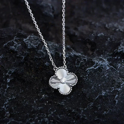 [Bling Jewelrys ]CLOVER  15MM DIAMOND LASER NECKLACE SILVER