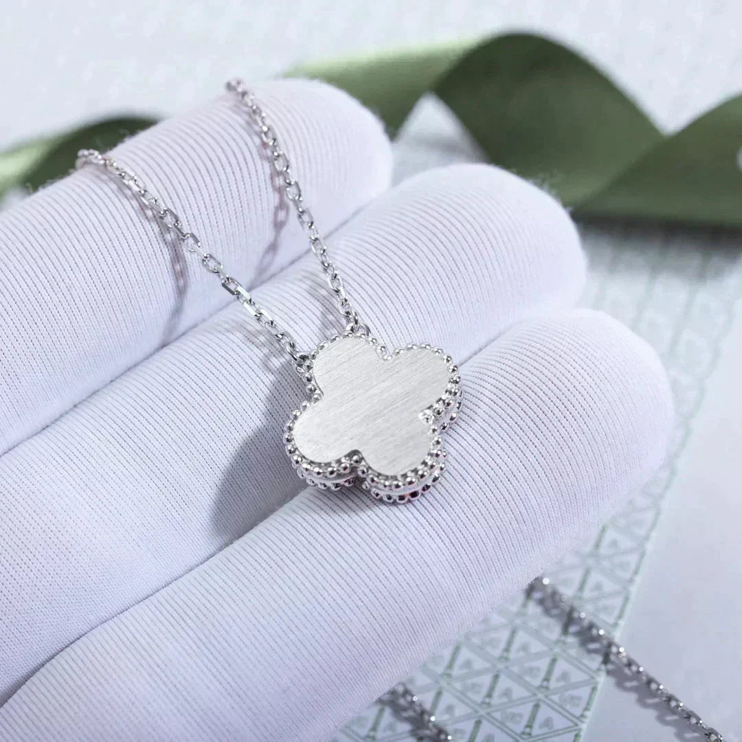 [Bling Jewelrys ]CLOVER  15MM DIAMOND LASER NECKLACE SILVER