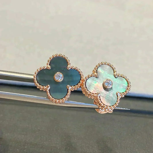 [Bling Jewelrys ]CLOVER MEDIUM 1 MOTIFS GRAY MOP  DIAMOND EARRINGS