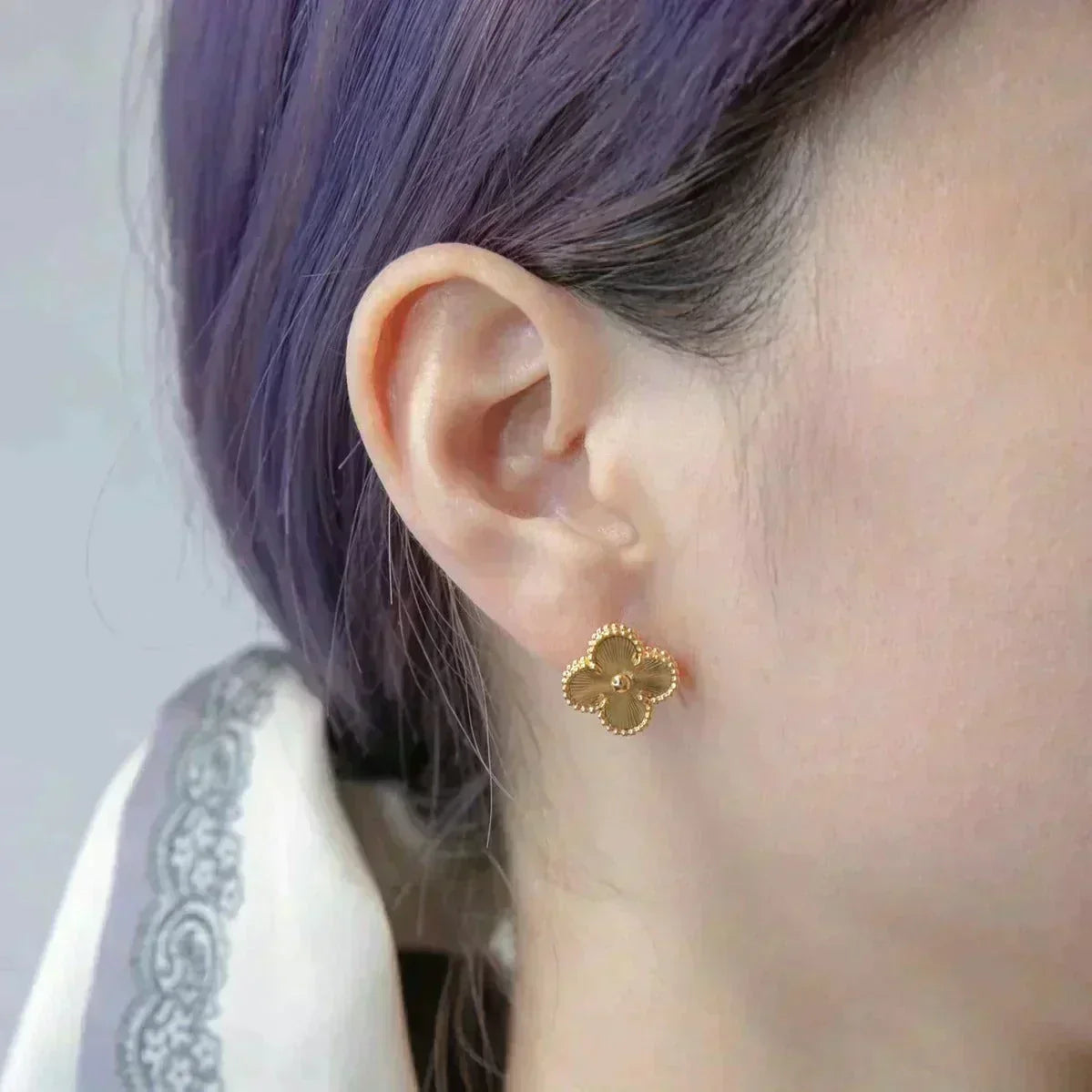 [Bling Jewelrys ]CLOVER MEDIUM 1 MOTIFS LASER EARRINGS