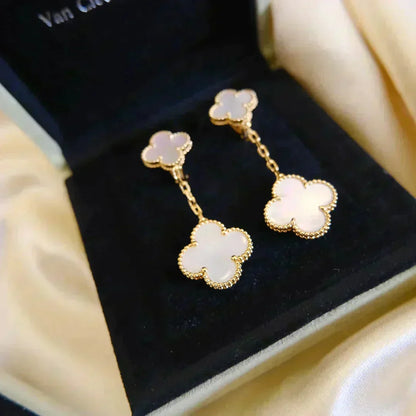 [Bling Jewelrys ]CLOVER 2 MOTIF WHITE MOP EARRINGS