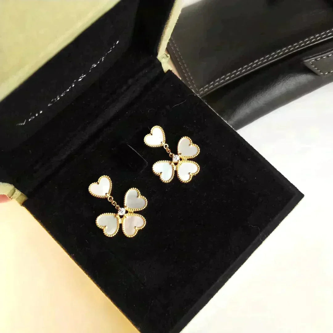 [Bling Jewelrys ]CLOVER SWEET WHITE MOP EARRINGS