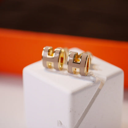 [Bling Jewelrys ]MINI POP H GOLD EARRINGS GREY