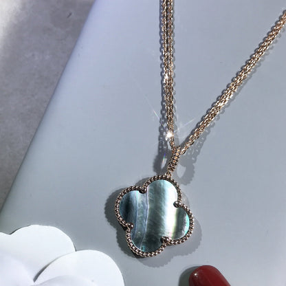 {"Bling Jewelrys ": "Bling Jewelrys ", "CLOVER 25MM GOLD DARK MOP BIG CLOVER NECKLACE": "KLEEBLATT 25MM GOLD DUNKLES PERLMUTT GROSSE KLEEBLATT-HALSKETTE"}