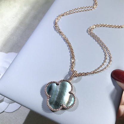 {"Bling Jewelrys ": "Bling Jewelrys ", "CLOVER 25MM GOLD DARK MOP BIG CLOVER NECKLACE": "KLEEBLATT 25MM GOLD DUNKLES PERLMUTT GROSSE KLEEBLATT-HALSKETTE"}