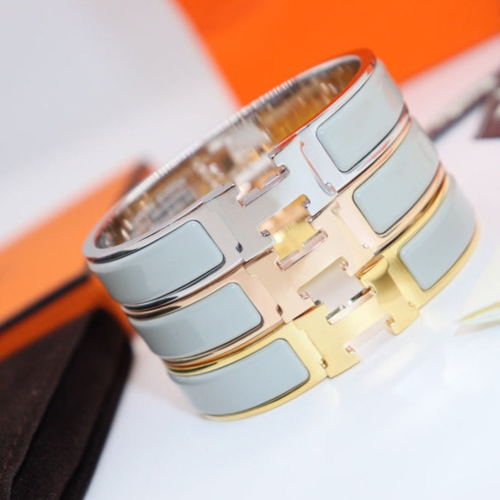 [Bling Jewelrys ]H LIGHT BLUE BRACELET