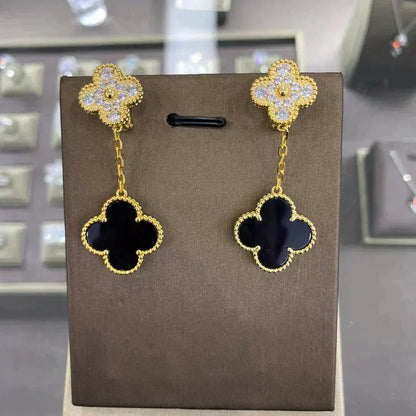 {
  "Bling Jewelrys ": "Bling Jewelrys ",
  "CLOVER  2 MOTIFS  DIAMOND  EARRINGS (MULTIPLE CHOICES?¡ä": "KLEEBLATT 2 MOTIVE DIAMANT-OHRRINGE (MEHRERE OPTIONEN)"
}