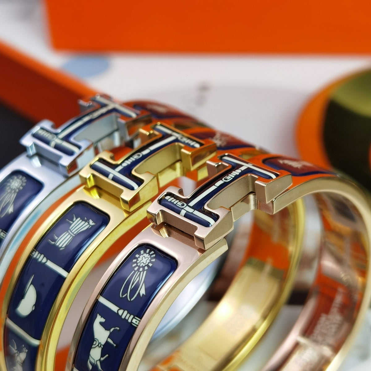 [Bling Jewelrys ]H COUVERTURES DARK BLUE BRACELET