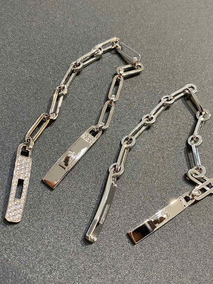 {
  "Bling Jewelrys": "ブリング・ジュエリー",
  "CHAINE BRACELET SMALL MODEL DIAMOND": "チェーンブレスレット スモールモデル ダイヤモンド"
}