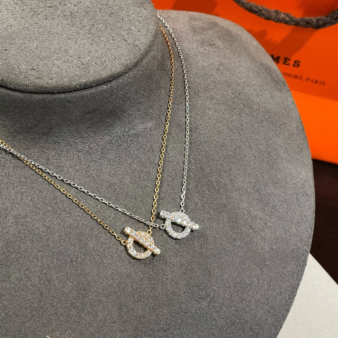 {
  "Bling Jewelrys ": "Bling Jewelrys ",
  "ECHAPEE NECKLACE DIAMOND": "ECHAPEE DIAMANTHALSSETTE"
}