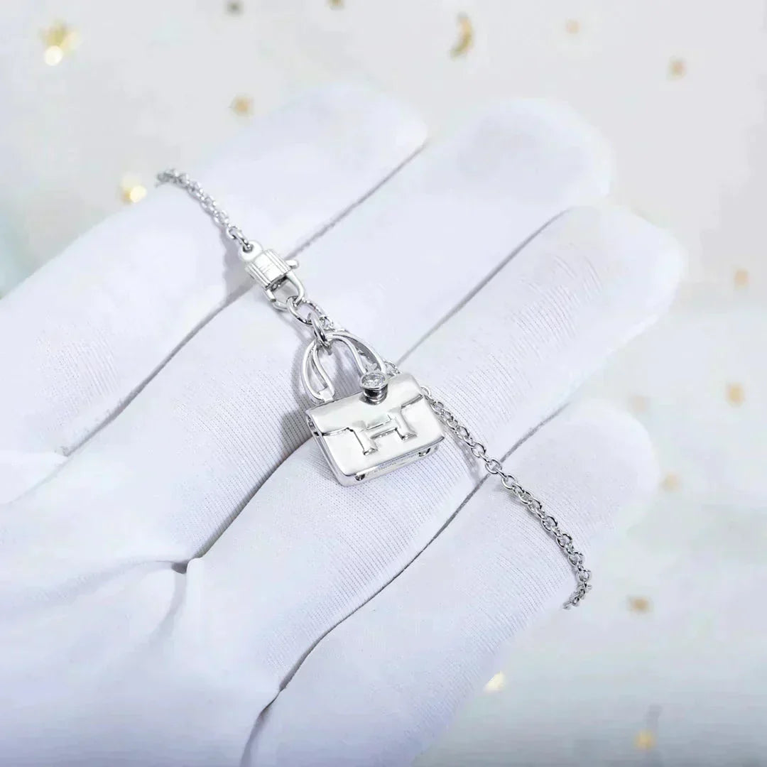 [Bling Jewelrys ]AMULETTE PEDANT SILVER NECKLACE