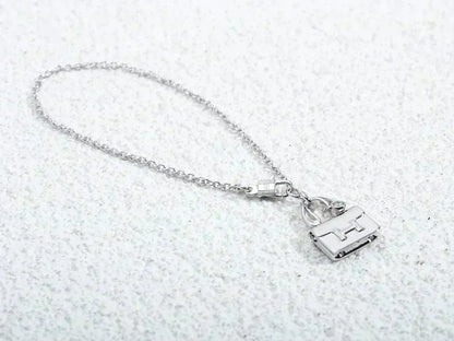 [Bling Jewelrys ]AMULETTE PEDANT SILVER NECKLACE