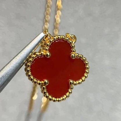 [Bling Jewelrys ]CLOVER 15MM CARNELIAN SINGLE FLOWER NECKLACE