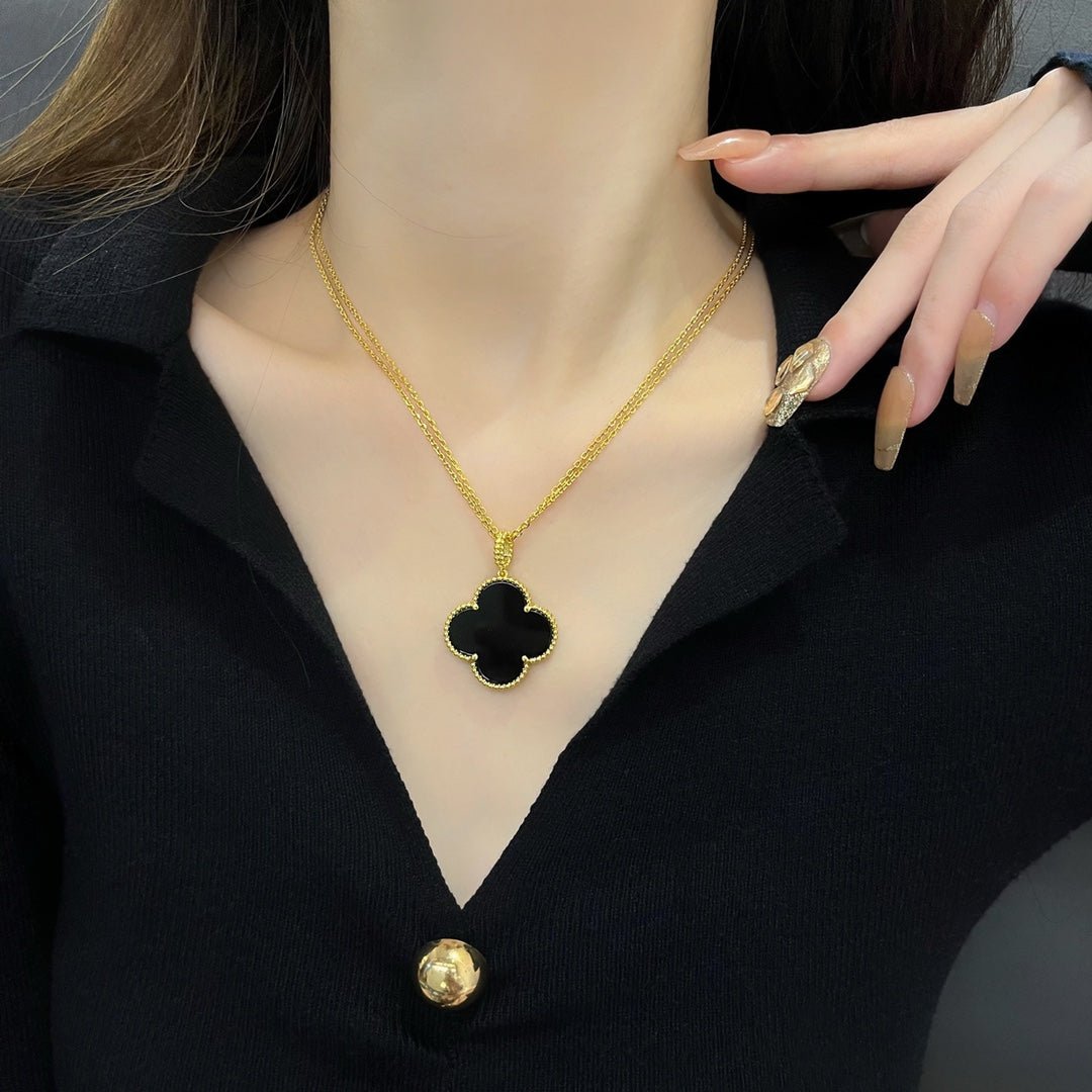 [Bling Jewelrys ]CLOVER 25MM NECKLACE GOLD ONYX