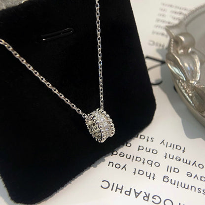 {
  "Bling Jewelrys": "ブリングジュエリー",
  "PERLEE DIAMOND NECKLACE": "パーリー ダイヤモンド ネックレス"
}