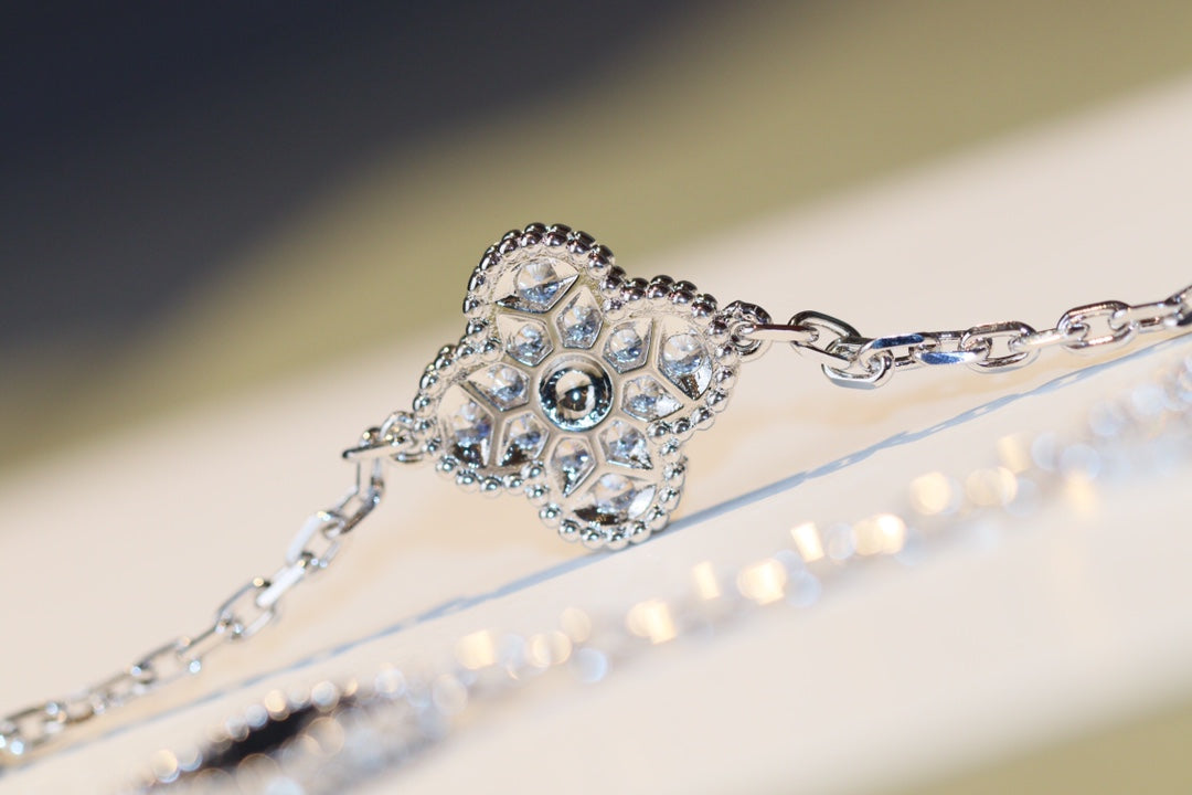 [Bling Jewelrys ]クローバー 20モチーフ オニキス ダイヤモンド シルバー