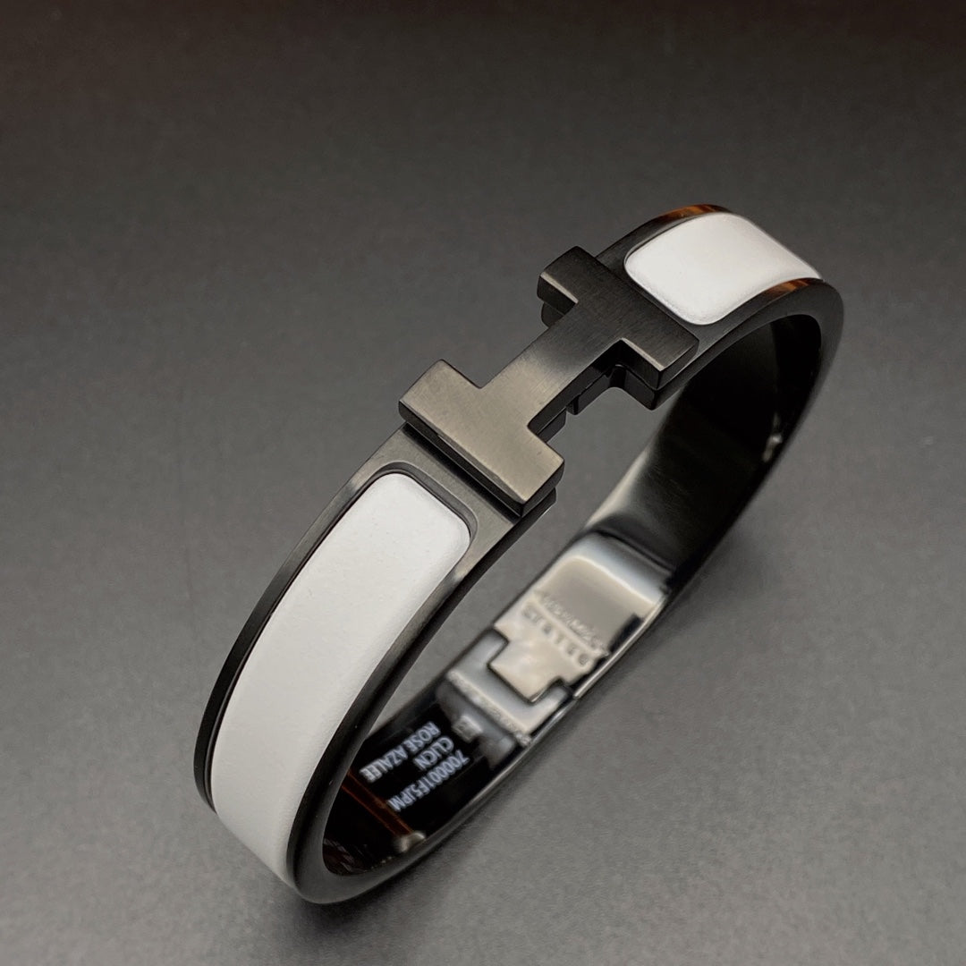 [Bling Jewelrys ]H BRACELET 12MM BLACK WHITE CERAMIC
