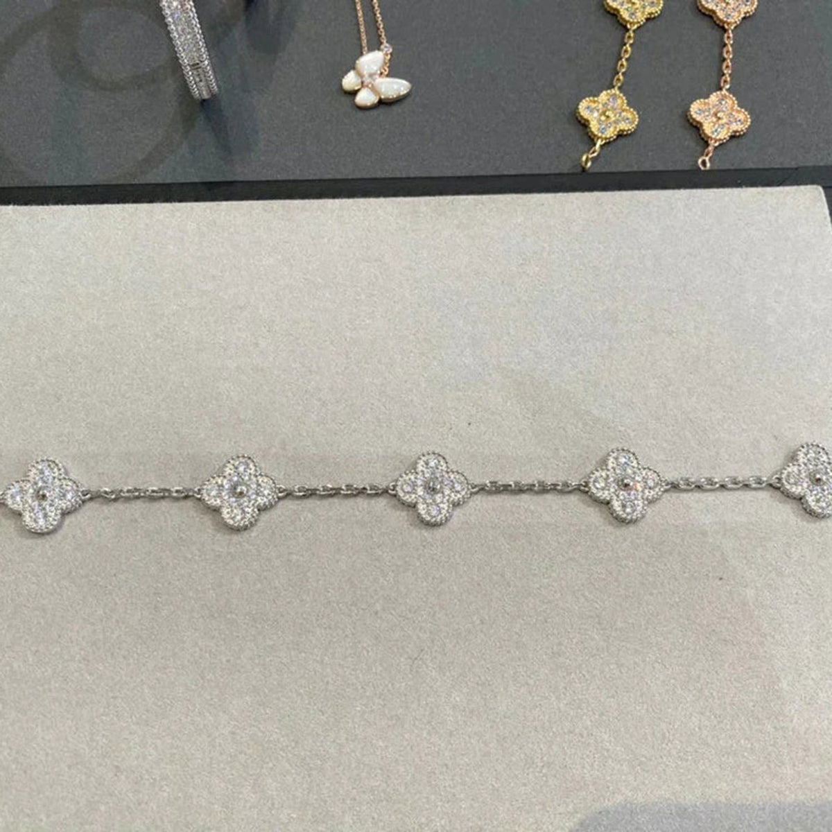 [Bling Jewelrys ] CLOVER 5 MOTIF FULL DIAMOND BRACELET COLLECTION