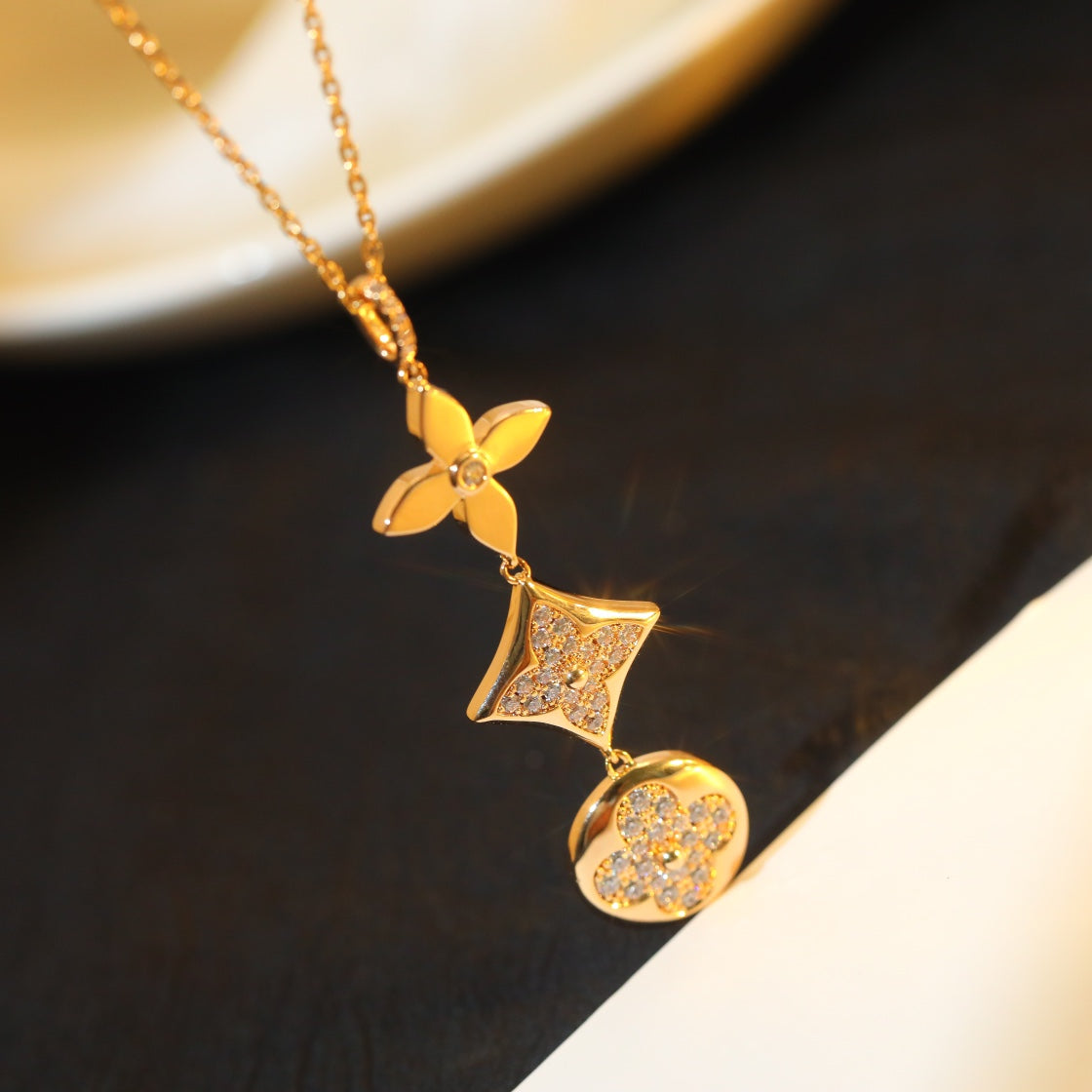 [Bling Jewelrys ]STAR AND SUN DIAMOND PINK GOLD NECKLACE