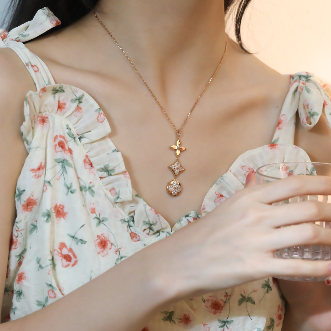 [Bling Jewelrys ]STAR AND SUN DIAMOND PINK GOLD NECKLACE