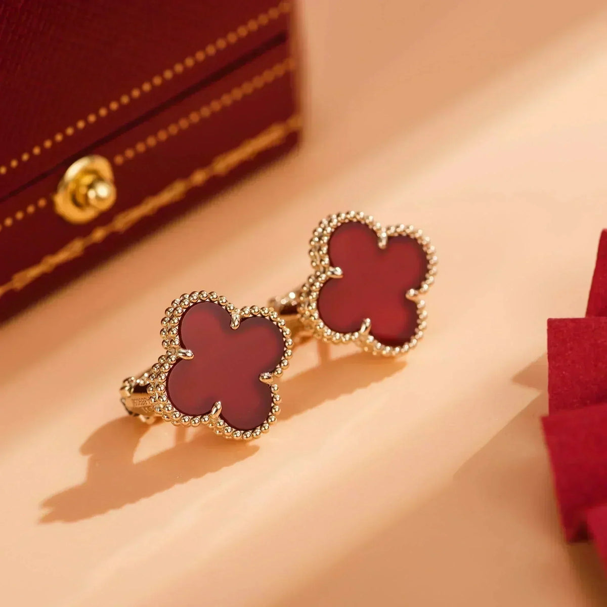 [Bling Jewelrys] CLOVER MEDIUM 1 MOTIV KARNEOL OHRRINGE