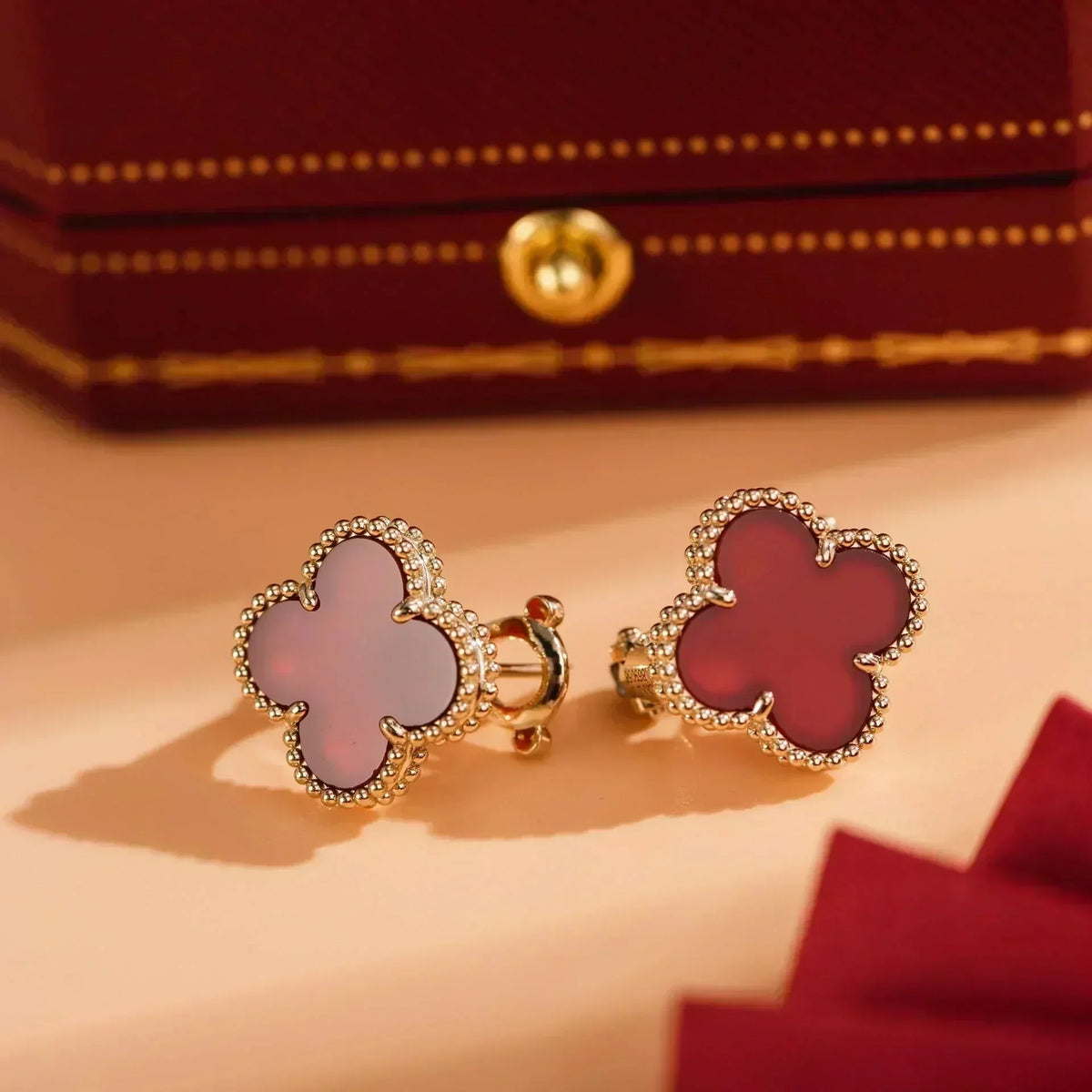[Bling Jewelrys] CLOVER MEDIUM 1 MOTIV KARNEOL OHRRINGE