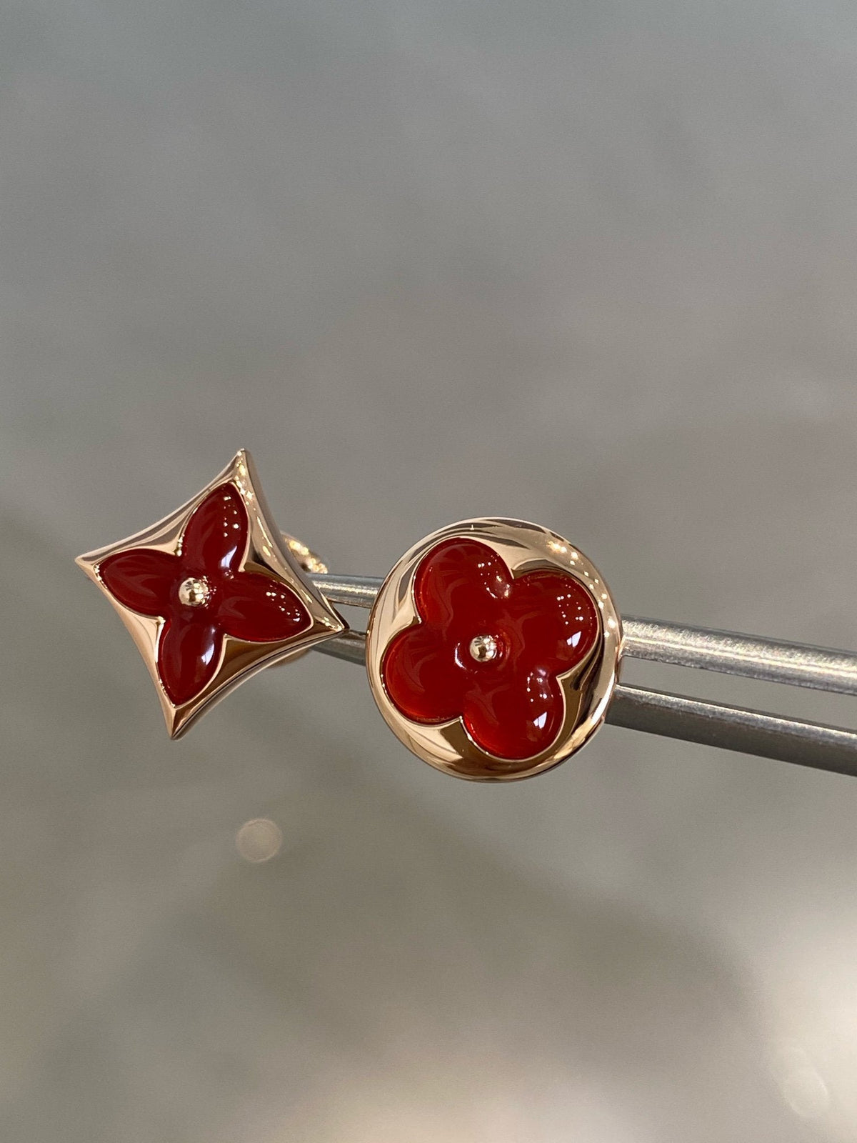 [Bling Jewelrys ]STAR AND SUN PINK GOLD CARNELIAN STUD EARRINGS