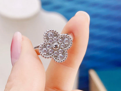 [Bling Jewelrys ]クローバーダイヤモンドリング